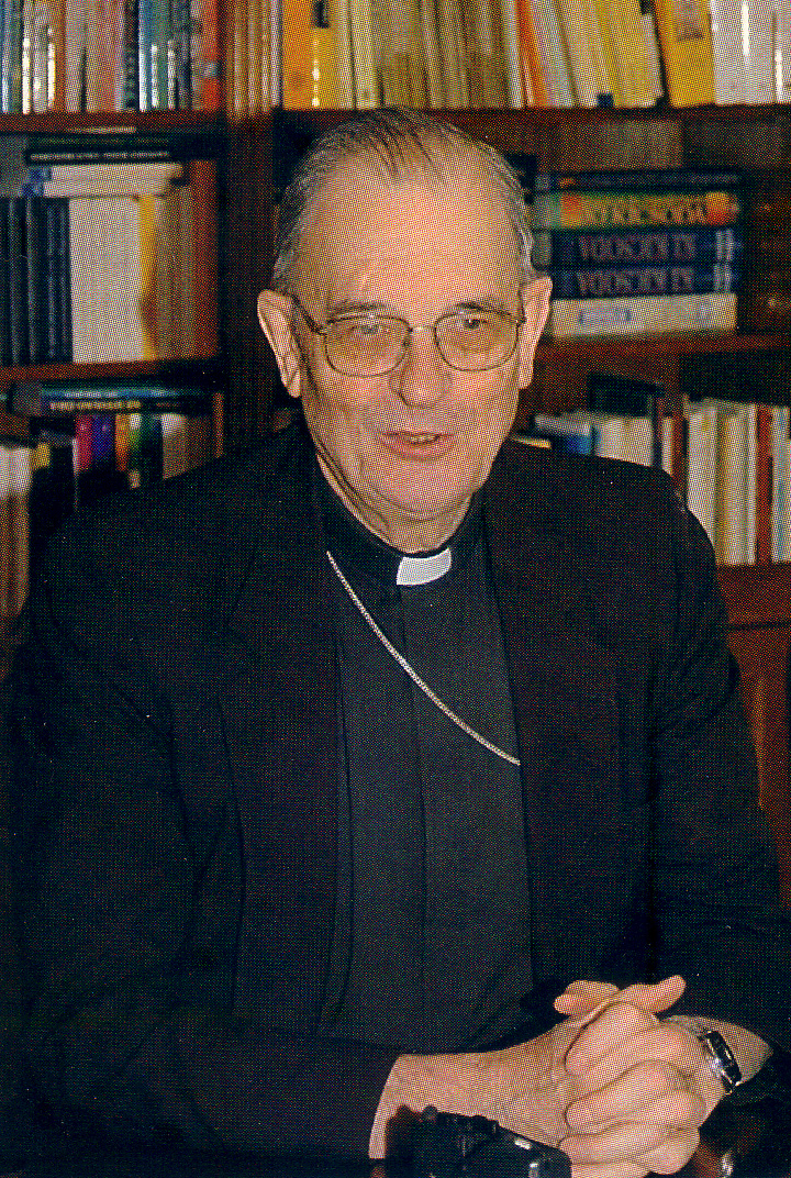 Miklósházy Attila püspök.jpg