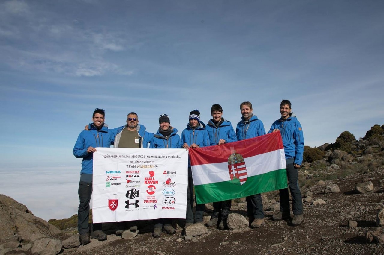 foto_team_lungary_lang_gyorgy_kilimandzsaro_kep2-d588f0cee985829b96fcae69b9097cd6